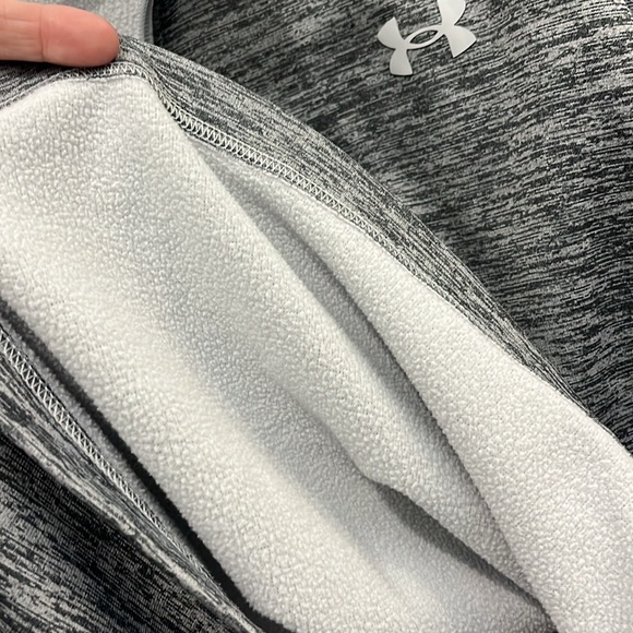 Under Armour Men’s Heathered Gray 1/4 zip Pullover Size L - Picture 8 of 9